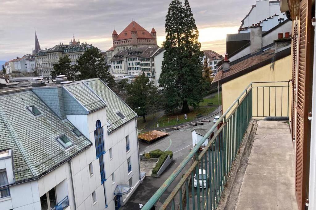 Joli 2 Pieces Dernier Etage, Lausanne Centre Buitenkant foto